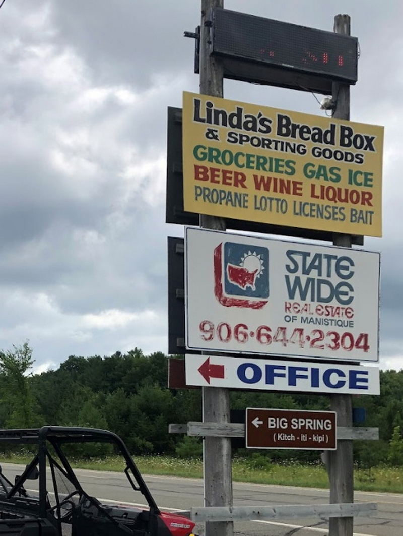 Lindas Bread Box (Tom-Tom Bar) - From Website (newer photo)